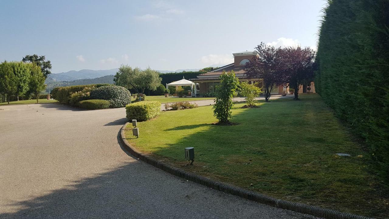 La Villa Nel Bosco Lucca Exterior photo